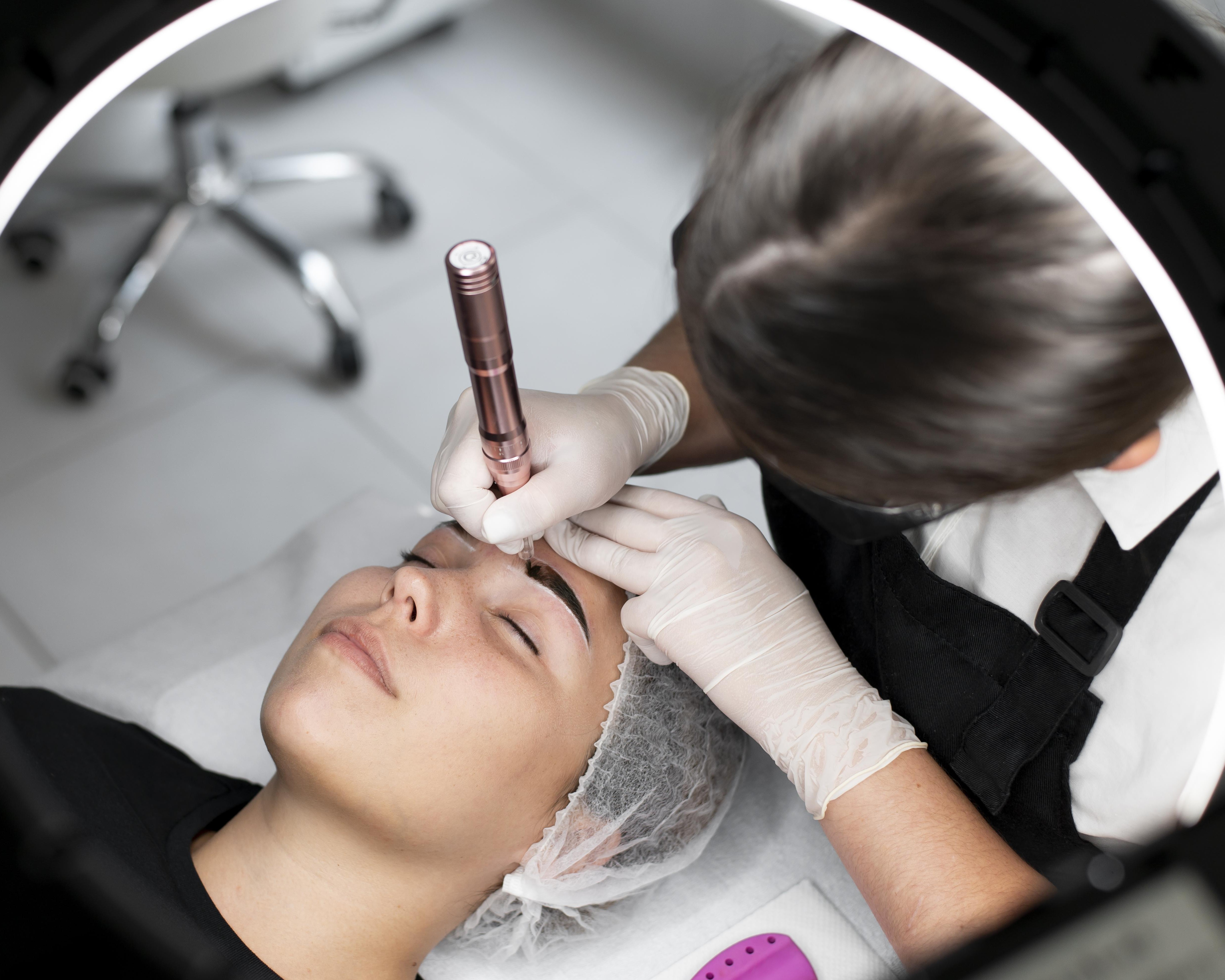 Brows & Tinting